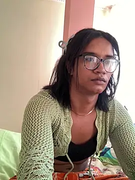 Snapshot of horny_brii chatting on May 11, 6:05 pm horny brii online show from May 11, 6:05 pm