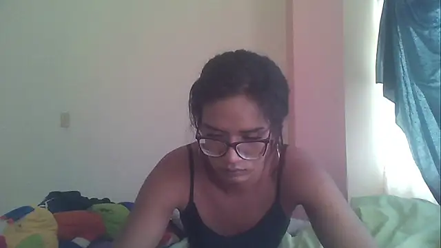 Snapshot of horny_brii chatting on June 9, 5:57 pm horny brii online show from June 9, 5:57 pm