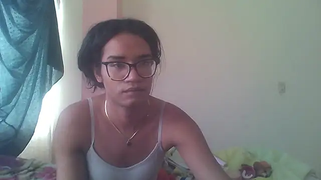 Snapshot of horny_brii chatting on June 25, 5:28 pm horny brii online show from June 25, 5:28 pm