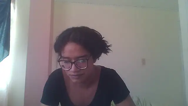 Snapshot of horny_brii chatting on July 1, 4:29 pm horny brii online show from July 1, 4:29 pm