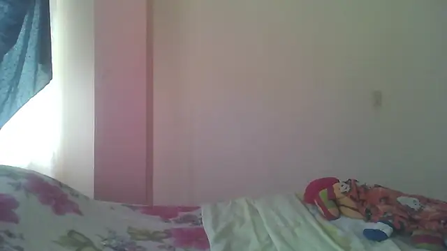 Snapshot of horny_brii chatting on July 2, 4:35 pm horny brii online show from July 2, 4:35 pm