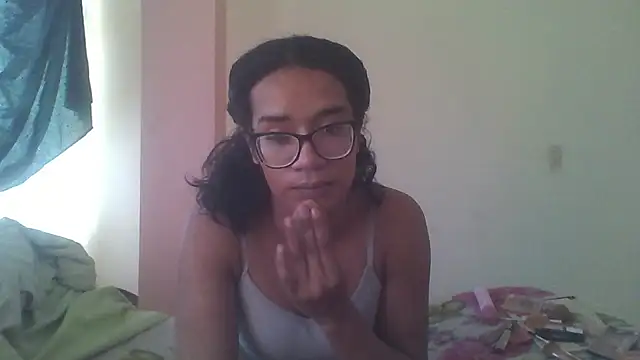 Snapshot of horny_brii chatting on July 6, 5:26 pm horny brii online show from July 6, 5:26 pm