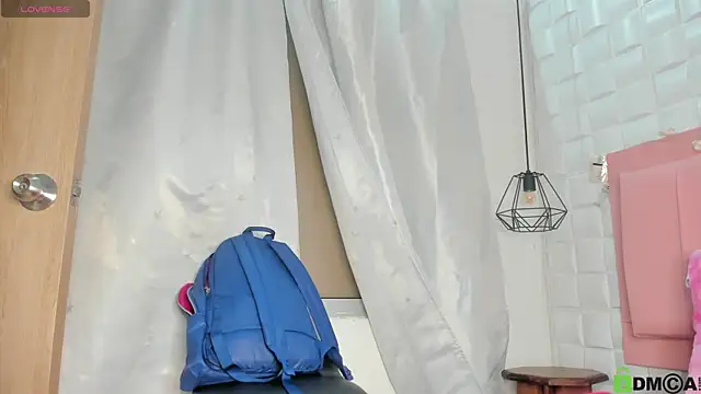 Snapshot of _Victoria_milf_ chatting on May 27, 7:44 pm Victoria milf online show from May 27, 7:44 pm