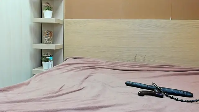 PinkyTwerkyX online show from October 4, 1:42 pm