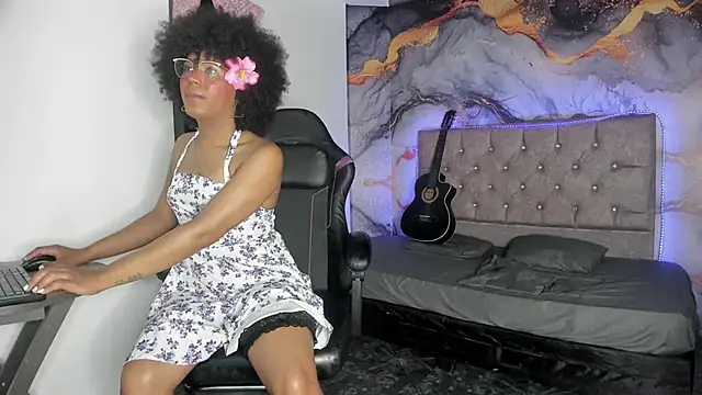 CataleyaMoon  online show from May 2, 7:19 pm