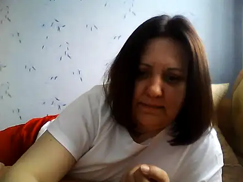 LockyCharm111 online show from May 2, 6:51 am