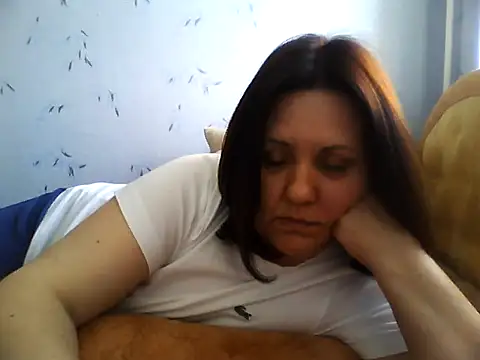 LockyCharm111 online show from May 4, 3:19 pm