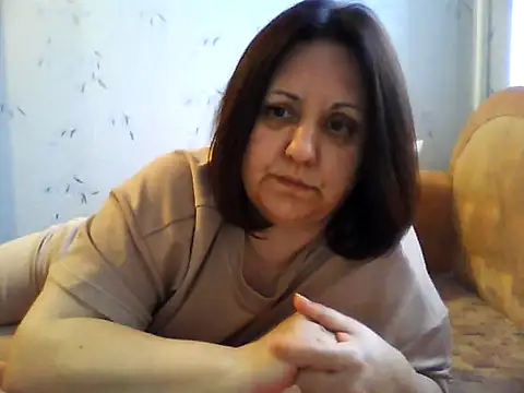 Snapshot of LockyCharm111 chatting on May 13, 4:37 pm LockyCharm111 online show from May 13, 4:37 pm