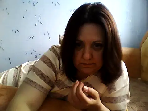 Snapshot of LockyCharm111 chatting on June 7, 5:00 am LockyCharm111 online show from June 7, 5:00 am
