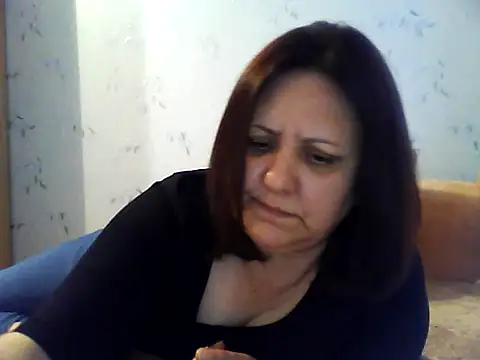 Snapshot of LockyCharm111 chatting on June 9, 6:08 pm LockyCharm111 online show from June 9, 6:08 pm