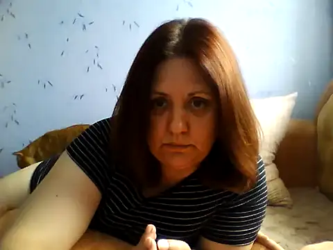 LockyCharm111 online show from July 4, 9:15 am