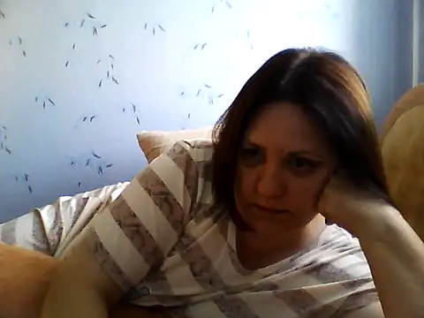 LockyCharm111 online show from July 27, 4:19 am