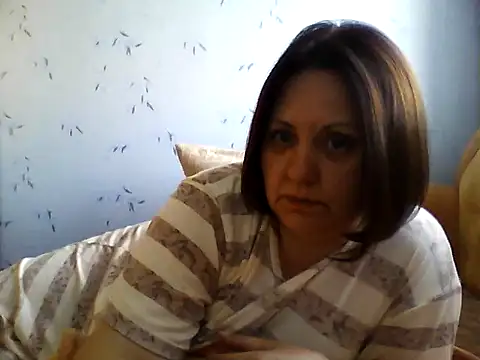 LockyCharm111 online show from July 30, 4:22 am