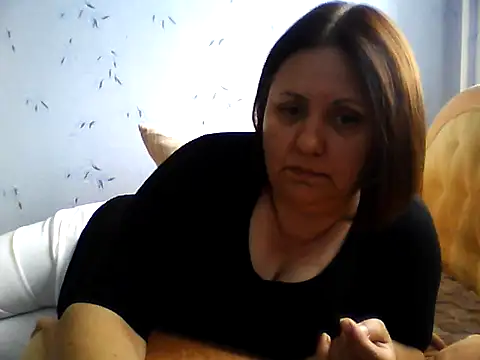 LockyCharm111 online show from July 31, 1:21 pm
