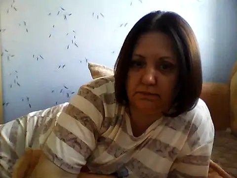 LockyCharm111 online show from August 1, 4:45 am