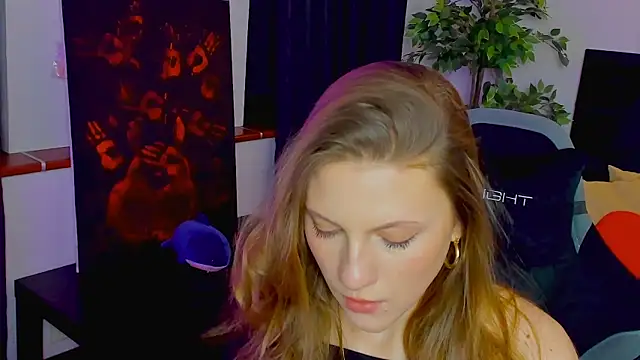 Snapshot of YourSweetArya chatting on February 12, 4:02 pm YourSweetArya online show from February 12, 4:02 pm