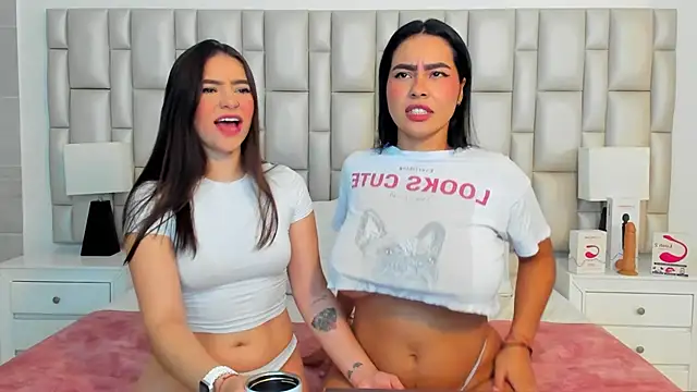 Snapshot of paola_katy_dicks chatting on March 20, 1:26 pm paola katy dicks online show from March 20, 1:26 pm