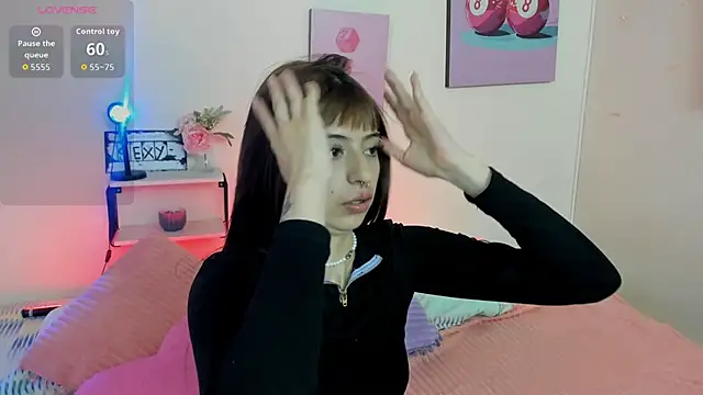 Snapshot of AnnyCotton chatting on June 11, 7:34 pm AnnyCotton online show from June 11, 7:34 pm