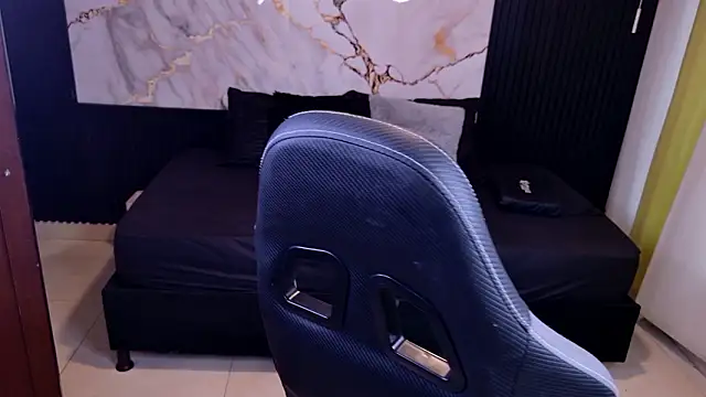 Sophie19   online show from February 19, 11:50 am