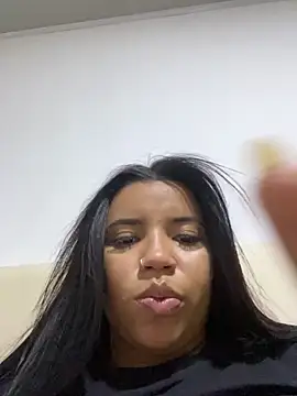 Snapshot of Lucy_strong1 chatting on March 4, 9:48 am Lucy strong1 online show from March 4, 9:48 am