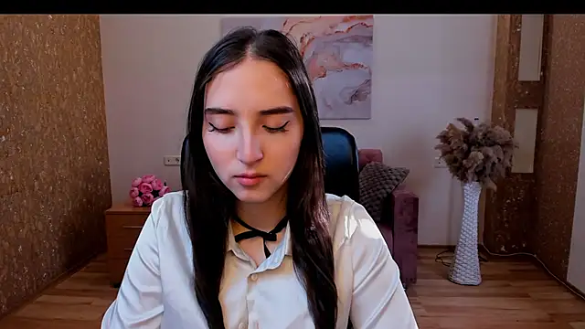 Effy Royse online show from February 28, 6:36 am