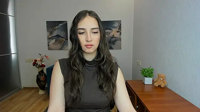 Snapshot of Effy_Royse chatting on May 15, 5:36 am Effy Royse online show from May 15, 5:36 am