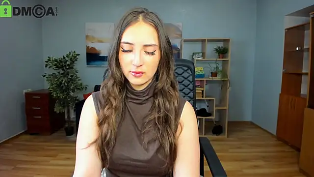 Snapshot of Effy_Royse chatting on June 3, 5:32 am Effy Royse online show from June 3, 5:32 am