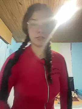 Snapshot of Luna33- chatting on May 7, 9:42 pm Luna33- online show from May 7, 9:42 pm
