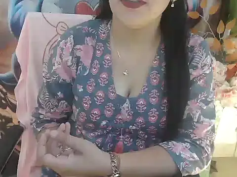 Snapshot of _chitranshi chatting on May 26, 5:03 am chitranshi online show from May 26, 5:03 am