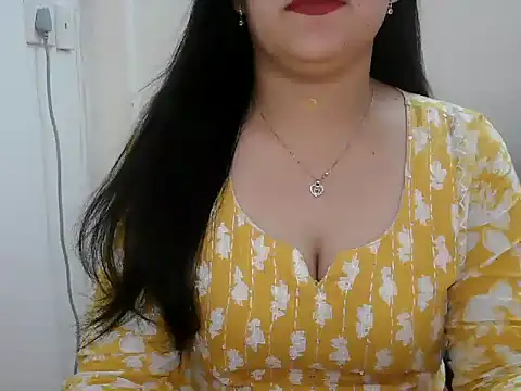 Snapshot of _chitranshi chatting on June 25, 5:23 am chitranshi online show from June 25, 5:23 am