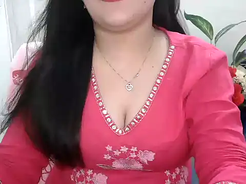 Snapshot of _chitranshi chatting on June 29, 5:57 am chitranshi online show from June 29, 5:57 am