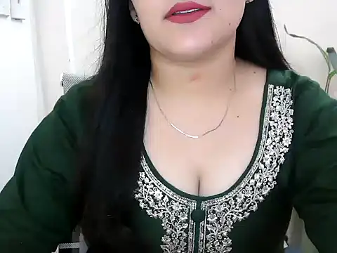 Snapshot of _chitranshi chatting on July 17, 5:36 am chitranshi online show from July 17, 5:36 am