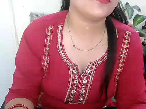 Snapshot of _chitranshi chatting on July 21, 5:32 am chitranshi online show from July 21, 5:32 am