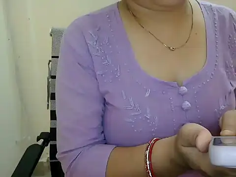 Snapshot of _chitranshi chatting on July 23, 5:49 am chitranshi online show from July 23, 5:49 am