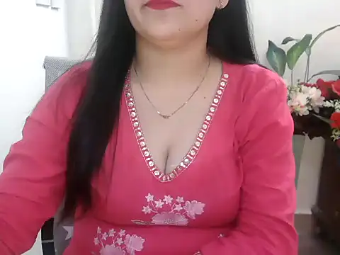Snapshot of _chitranshi chatting on July 25, 6:11 am chitranshi online show from July 25, 6:11 am