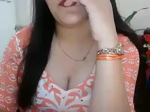 Snapshot of _chitranshi chatting on July 28, 11:17 am chitranshi online show from July 28, 11:17 am
