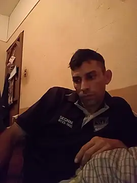 Snapshot of segnini21 chatting on May 13, 1:58 am segnini21 online show from May 13, 1:58 am