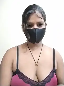Snapshot of ankita077 chatting on May 19, 3:46 am ankita077 online show from May 19, 3:46 am