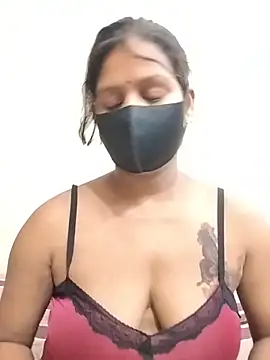 Snapshot of ankita077 chatting on May 25, 10:27 pm ankita077 online show from May 25, 10:27 pm