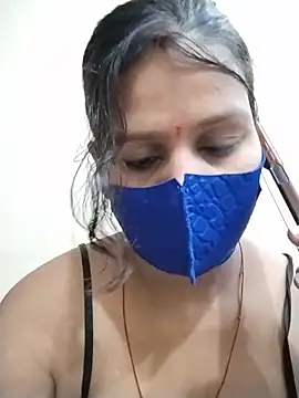 Snapshot of ankita077 chatting on June 14, 4:03 am ankita077 online show from June 14, 4:03 am