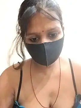 Snapshot of ankita077 chatting on June 24, 11:53 am ankita077 online show from June 24, 11:53 am