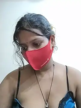 Snapshot of ankita077 chatting on July 10, 12:04 am ankita077 online show from July 10, 12:04 am