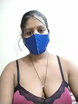 Snapshot of ankita077 chatting on July 18, 11:52 pm ankita077 online show from July 18, 11:52 pm