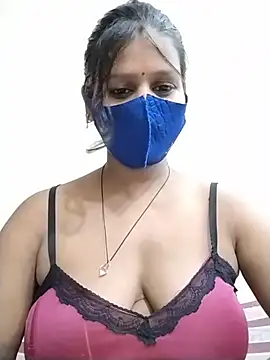 Snapshot of ankita077 chatting on July 20, 5:04 pm ankita077 online show from July 20, 5:04 pm