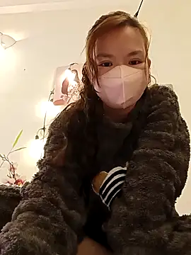 Trang26 online show from February 10, 4:11 pm