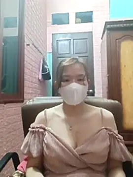 Trang26 online show from February 17, 4:02 pm