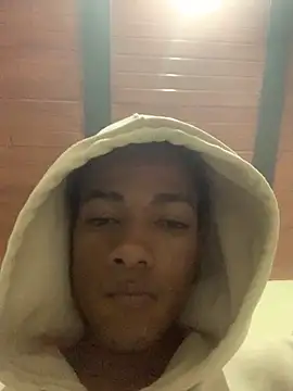 Snapshot of mondacuo3000 chatting on February 12, 2:56 pm mondacuo3000 online show from February 12, 2:56 pm