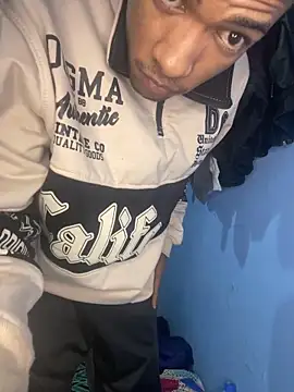 Snapshot of mondacuo3000 chatting on March 2, 11:06 am mondacuo3000 online show from March 2, 11:06 am