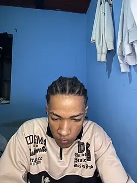 Snapshot of mondacuo3000 chatting on March 5, 10:22 am mondacuo3000 online show from March 5, 10:22 am