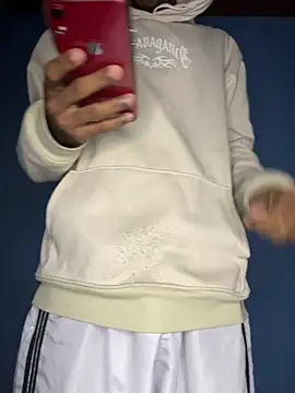 Snapshot of mondacuo3000 chatting on March 10, 11:48 am mondacuo3000 online show from March 10, 11:48 am